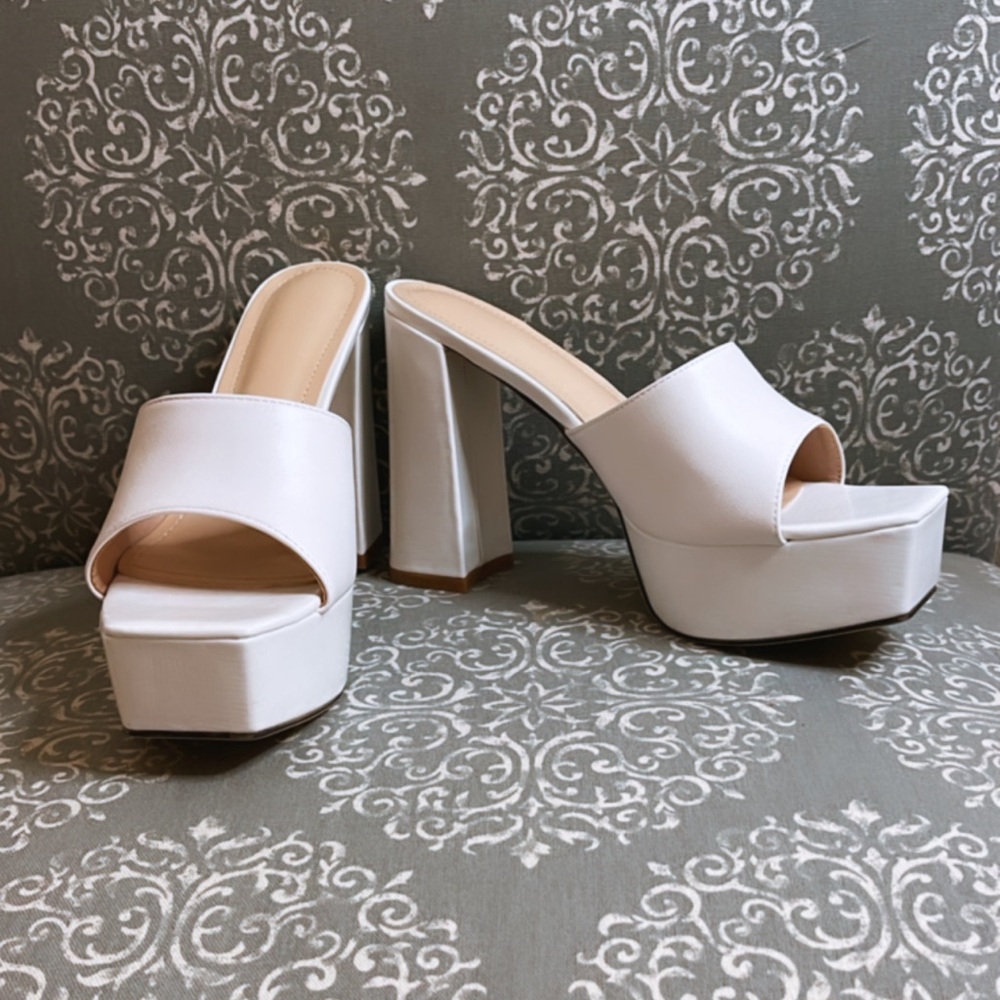 White Chunky Heel Heels